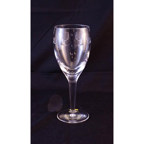 135 - 4 WATERFORD CRYSTAL JOHN ROCHA GEO WINE GLASSES 21H CM