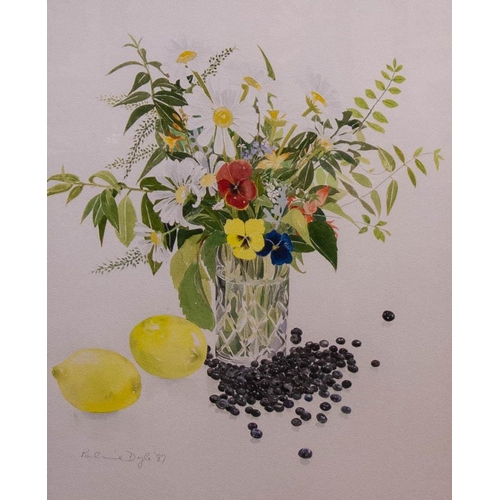 72 - PAULINE DOYLE. 
STILL LIFE FLOWERS . 
SIGNED AND DATED 1987. 
50 X 40CM