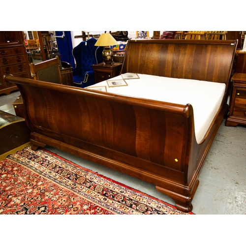 QUALITY MAHOGANY 6FT SLEIGH BED COMPLETE WITH MEMORY FOAM "TEMPUR" MATTRESS. OVERALL DIMENSIONS 254L X 200W X 118H CM