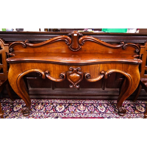 67 - QUALITY VICTORIAN MAHOGANY SHAPED FRONT CONSOLE TABLE. 185CM LONG X 55 X 110CM HIGH