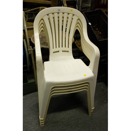 678 - 4 PLASTIC CHAIRS