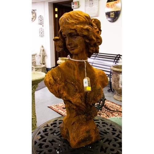 90 - CAST IRON LADY BUST 70H (RUSTY)