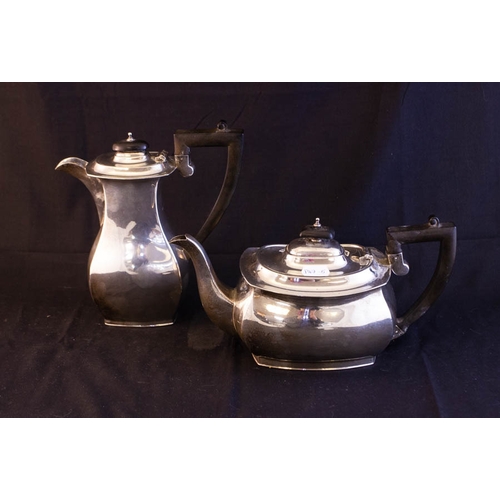 268 - SILVER TEA POT 725G + SILVER COFFEE POT 566G - CHESTER 1937