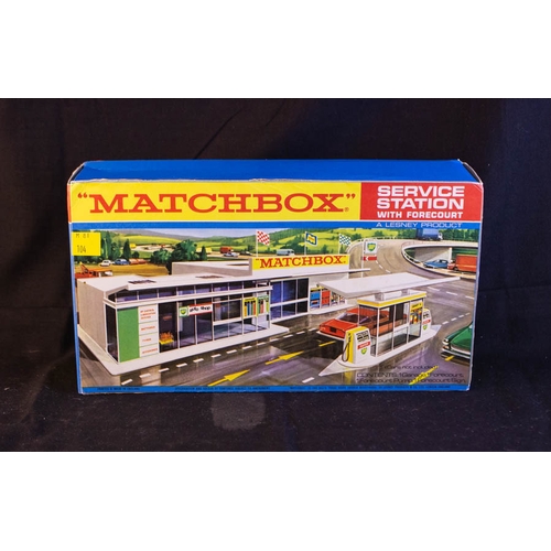 270 - VINTAGE MATCHBOX GARAGE + CARS