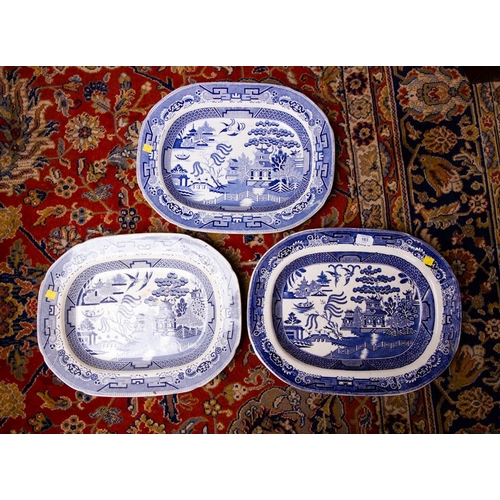 163 - 3 WILLOW PLATTERS