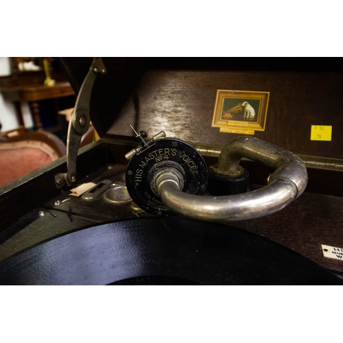 185 - OAK TABLE GRAMOPHONE AF