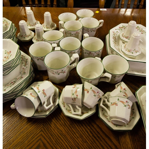 247 - COLLECTION OF ETERNAL BOW DINNER / TEA SERVICE +  110 PIECES