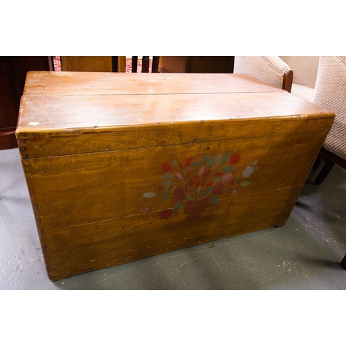 251 - ANTIQUE MAHOGANY LIFT TOP TRUNK 99W X 55D X 52H CM