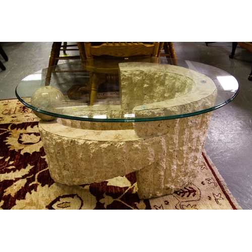 255 - GLASS TOP OVAL COFFEE TABLE  101 X 70 X 50H CM