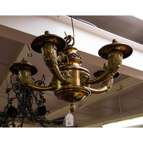 284 - 5 BRANCH BRASS CENTRE LIGHT. 60 CM DROP