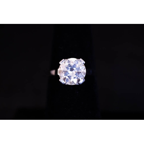 302 - SUPERB OLD CUT DIAMOND SOLITAIRE RING SET IN PLATINUM - 3CT TOTAL DIAMOND VVS1 H/I COLOUR. SIZE N.