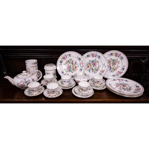 68 - AYNSLEY PEMBROKE 6 PLACE SETTING DINNER / DINNER SET + TEA POT