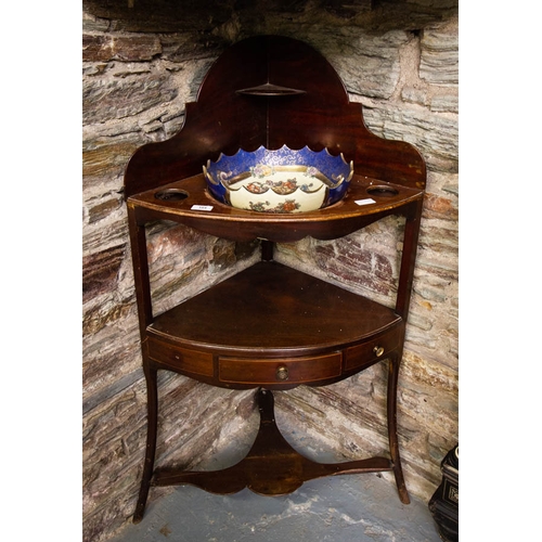 104 - GEORGIAN MAHOGANY CORNER WASHSTAND. 110 CM HIGH