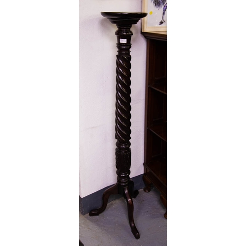 41 - QUALITY ANTIQUE MAHOGANY TORCHERE WITH SPIRAL PEDESTAL 140H CM