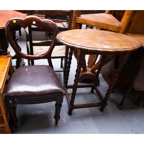 452 - OVAL OAK TABLE + MAHOGANY CHAIR