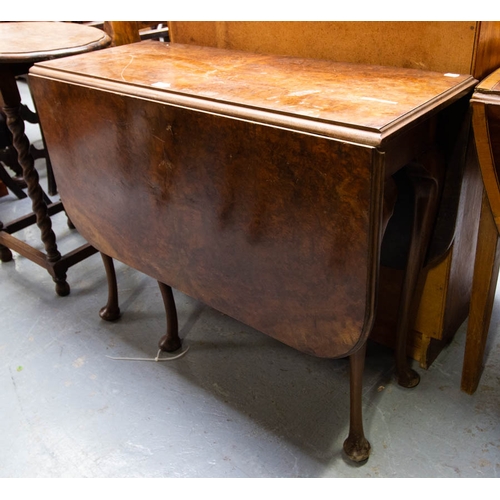 455 - WALNUT DROP LEAF TABLE ON PAD FEET 90W CM