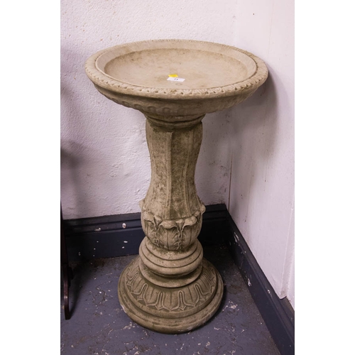 71 - LEAF TOP STONE WARE BIRDBATH 39W X 70H CM