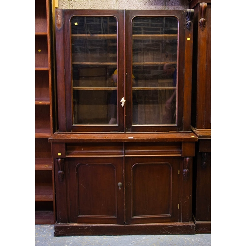 617 - 2 DOOR MAHOGANY BOOKCASE AF (NO CORNICE) 121 X 40 X 191H CM