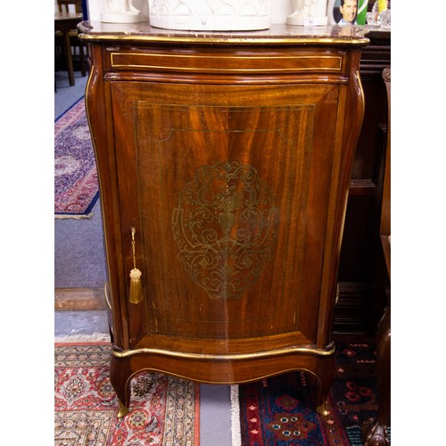 81 - BRASS INLAID SHAPED FRONT CABINET WITH MARBLE TOP
81CM W, 38CM D, 109CM H