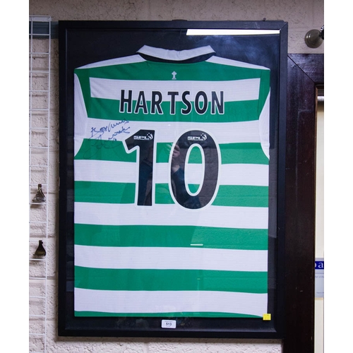 513 - SIGNED GLASGOW CELTIC JERSEY HARTSON