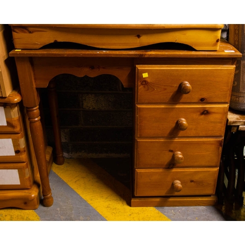 707 - CHILDS PINE 4 DRAWER SINGLE PEDESTAL DESK