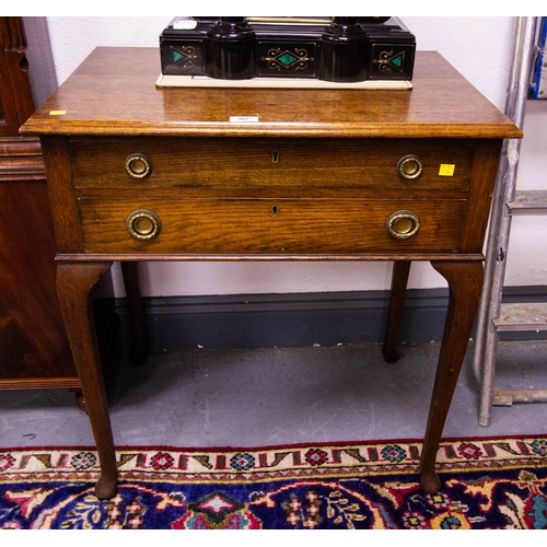 367 - OAK CUTLERY TABLE 67 X 46 X 74H CM COMPLETE WITH 2 DRAWERS OF CUTLERY