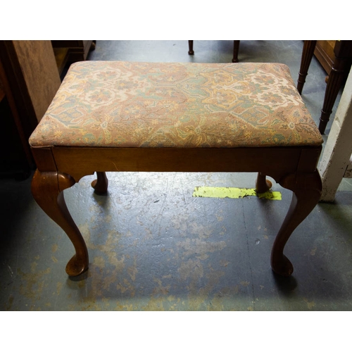 509 - AMERICAN BEDSIDE TABLE & CLAW LEG DRESSING STOOL