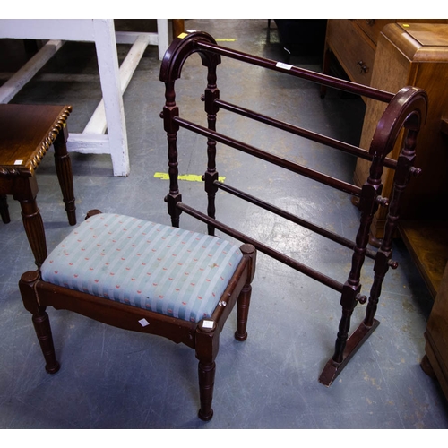 543 - TOWEL RAIL & FOOT STOOL