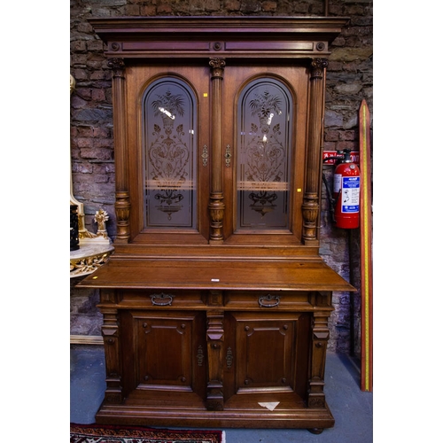 81 - MAHOGANY 2 DOOR BOOKCASE WITH ETCHED GLASS TOP DOORS 140 X 65 X 228H CM