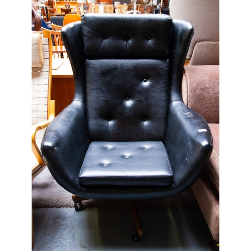274 - 1960S BLACK STATESMAN STYLE SWIVEL CHAIR WITH FOOTSTOOL AF SOME BUTTONS MISSING