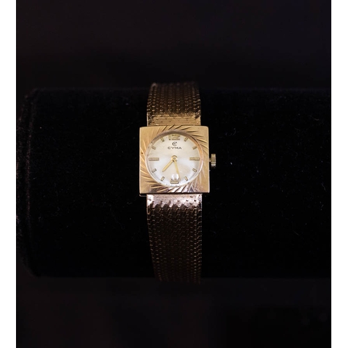 481 - 9CT GOLD CYMA LADIES WATCH. 25 grams