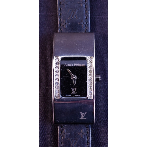 482 - LOUIS VUITTON WATCH 1960