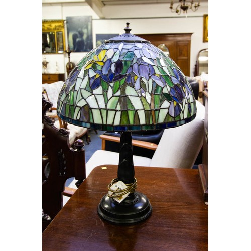 269A - BLUE TIFFANY STYLE TABLE LAMP