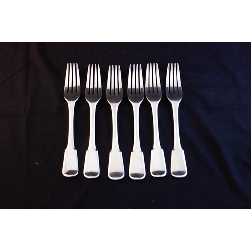 SET OF 6 GEORGIAN SILVER FORKS - NEWCASTLE 470G
