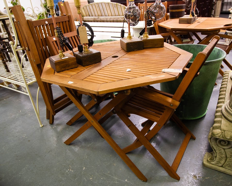 TIMBER OCTAGONAL GARDEN TABLE WITH 4 FOLDING ARM CHAIRS