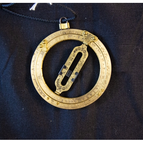 270 - SMALL COMPASS. 6 CM DIAMETER