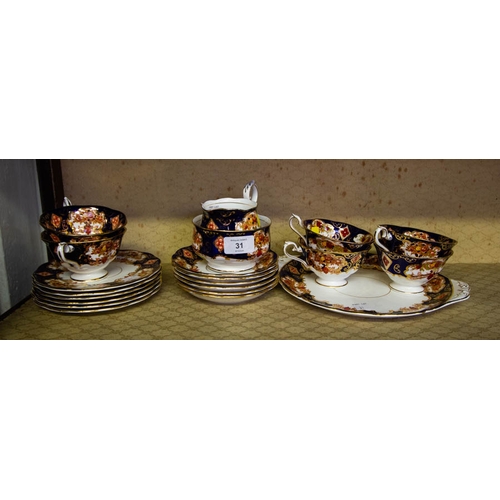 31 - 21 PIECE ROYAL ALBERT CHINA TEA SET IN HEIRLOOM PATTERN