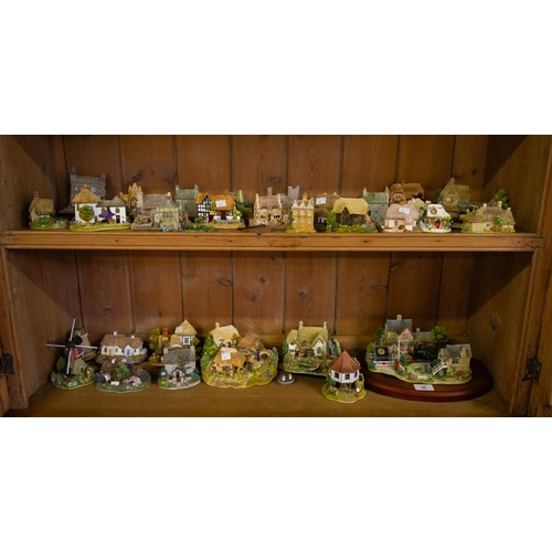 45 - COLLECTION OF 31 LILLIPUT LANE HOUSES - NO BOXES