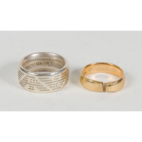 80 - A 9 Carat Gold Wedding Ring and a Giorgio Armani silver ring.
24.9 grams.
Size T.