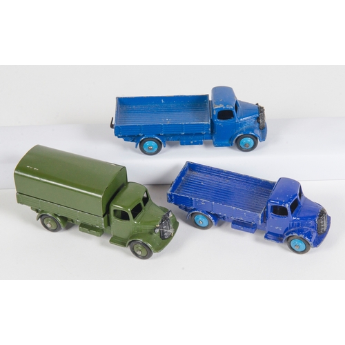 775 - 3 x Dinky inc: 412 - Austin Lorry in Mid Blue in Good Condition, 412 - Austin Lorry in Dark Blue in ... 