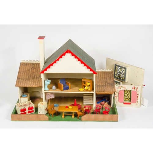 805 - GeeBee Dolls House. Original 1950's Complete with furniture and lighting in Excellent condition. Mea... 