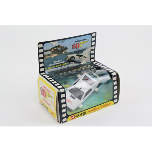 594 - Corgi No: 269 James Bond Lotus Esprit from the James Bond film The Spy Who Loved Me, Original 1977, ... 