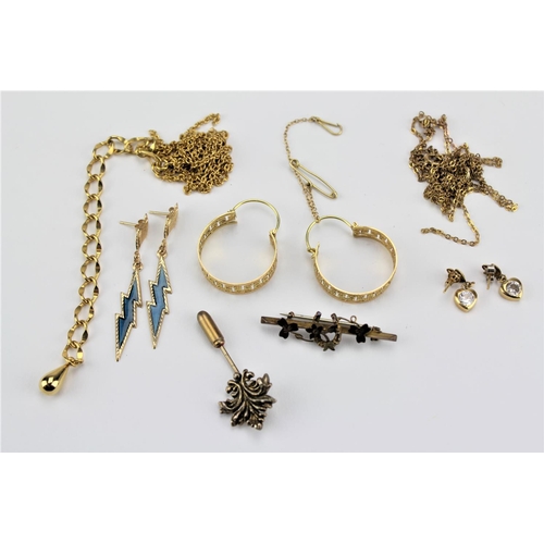 151 - A collection of jewellery, including a pair of earrings, a gold chain, necklaces etc.