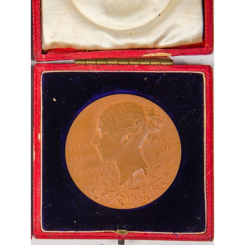 623 - A Queen Victoria Jubilee Bronze Medal, 1837-1897, depicting a young Queen Victoria, young head/veile... 