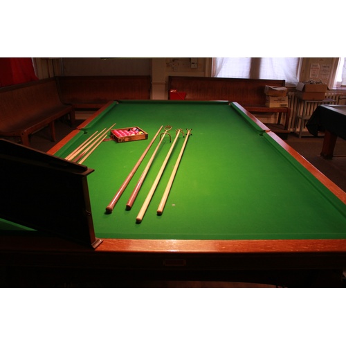 694 - A Full Size Snooker Table (Measuring 11 Ft 8 inches x 5 Ft 10 inches)  with all accessories, Balls, ... 