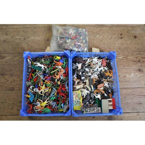 873 - 2 Trays of Plastic Figures & Animals to include Britains, Kelloggs, Crescent, etc, 400+. Needs Viewi... 