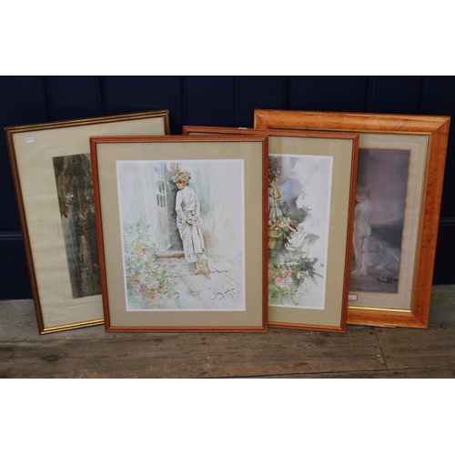 552 - A pair of Gordon King prints, a maple framed print and a steel plate.