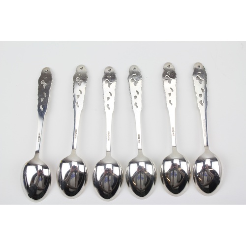 25 - A set of six Norwegian silver shaped and fluted tea spoons. 59.4 gms.