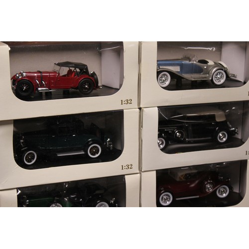 49 - 18 x 1/32nd Signature Models, all Mint with Excellent Original Boxes.