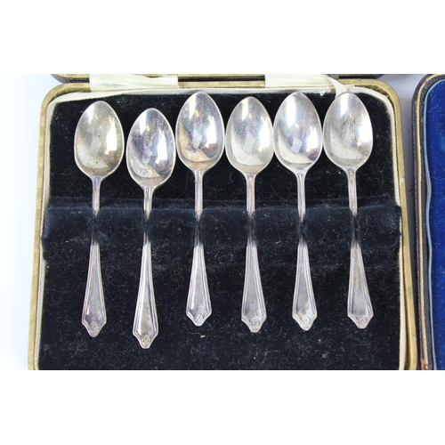 95 - A Set of 6 Silver Coffee Spoons in case and a set of 5 Silver and one jam spoon, rs.